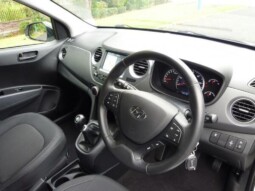 
										Hyundai i10 2020 (10,740km) full									
