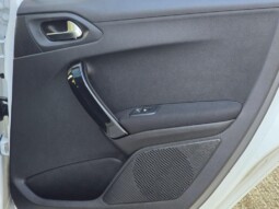 
										Peugeot 208 2018 171491km full									