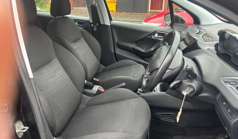 
								Peugeot 208 2019 139 291km full									