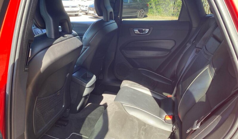 
								Volvo XC60 2018 84,037 km full									