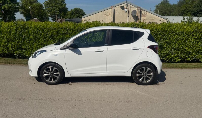 
								Hyundai i10 2019 76,368km full									