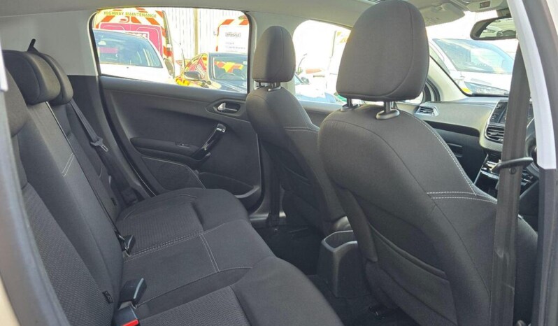 
								Peugeot 208 2018 171491km full									