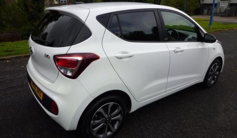 
								Hyundai i10 2020 (10,740km) full									