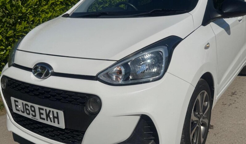 
								Hyundai i10 2019 76,368km full									