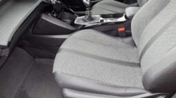 
										Peugeot 208  2024 26691km full									