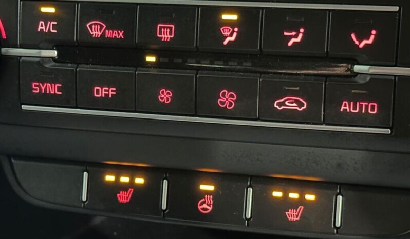 
								Kia Ceed 2024 9,892km full									