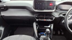 
										Peugeot 208  2024 26691km full									