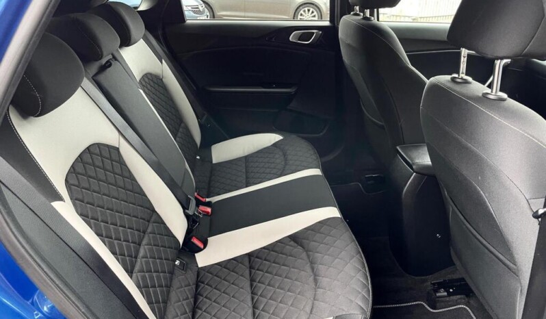 
								Kia Ceed 2021 full									