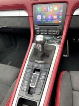 
										Porsche 718 Spyder 7,885km full									
