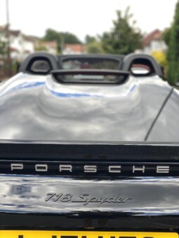 
										Porsche 718 Spyder 7,885km full									