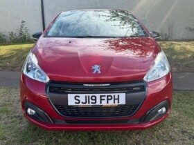 Peugeot 208 2019 66,587 km