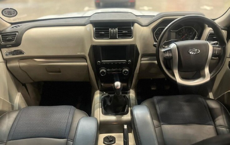 
								The Mahindra Scorpio  2022 48,568 km full									