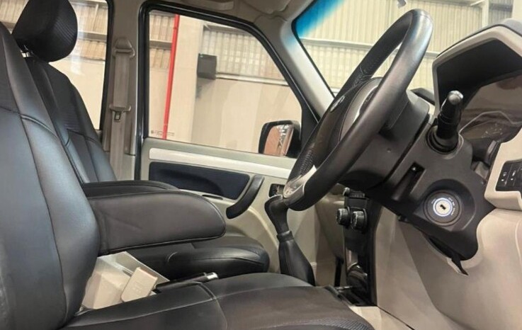 
								The Mahindra Scorpio  2022 48,568 km full									
