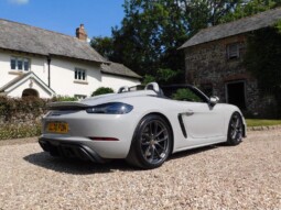 
										Porsche 718 Spyder 13,545km full									