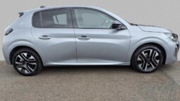 
										Peugeot 208  2024 26691km full									