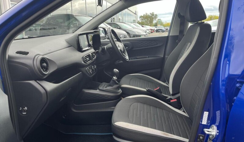 
								Hyundai i10 2022 65,909 km full									