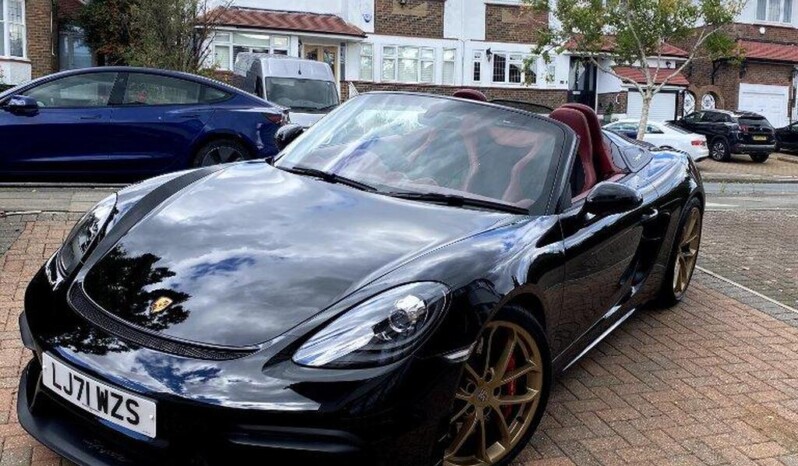 
								Porsche 718 Spyder 7,885km full									