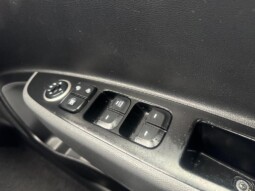 
										Hyundai i10 2019 76,368km full									