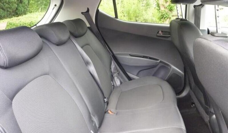 
								Hyundai i10 2020 (10,740km) full									