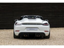 
										Porsche 718 Spyder 9,670km full									