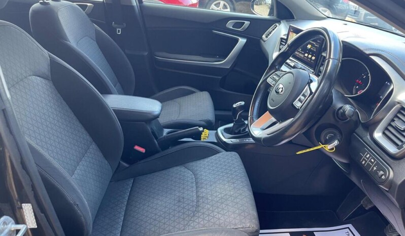 
								Kia Ceed  2020 177,876 km full									