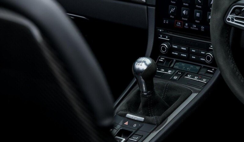 
								Porsche 718 Spyder 9,670km full									