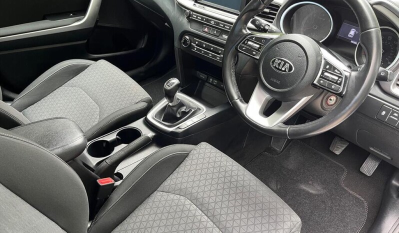
								Kia Ceed 2018 138,403 km full									