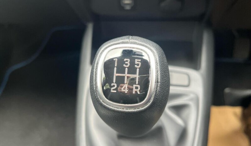 
								Hyundai i10 2022 65,909 km full									