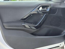 
										Peugeot 208 2018 171491km full									