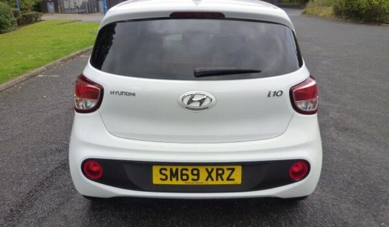 
								Hyundai i10 2020 (10,740km) full									