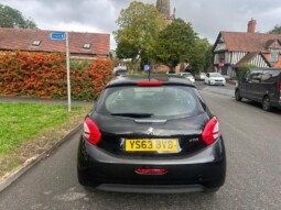 
										Peugeot 208 2019 139 291km full									