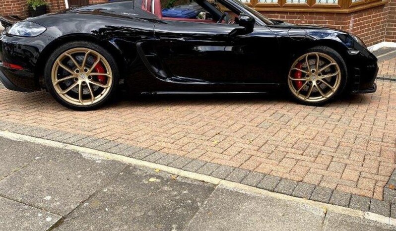 
								Porsche 718 Spyder 7,885km full									
