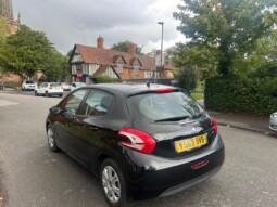 
										Peugeot 208 2019 139 291km full									