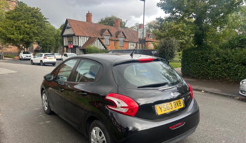 
								Peugeot 208 2019 139 291km full									