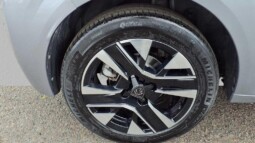 
										Peugeot 208  2024 26691km full									