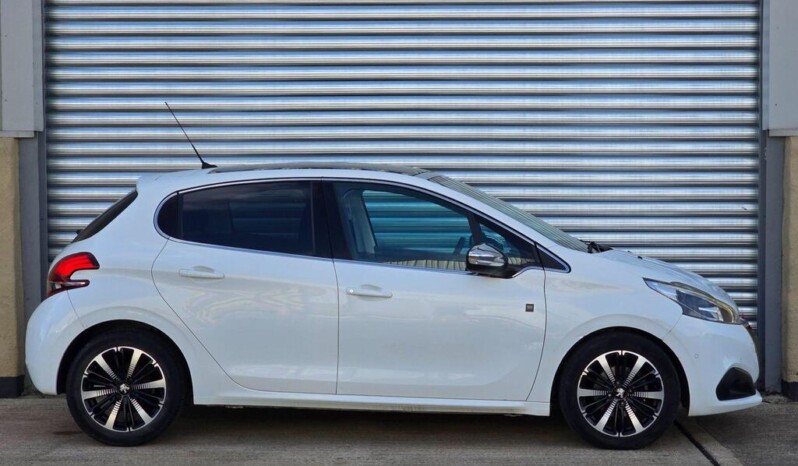 
								Peugeot 208 2018 171491km full									