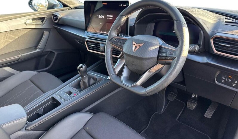
								CUPRA Leon 2025 1,942 km full									