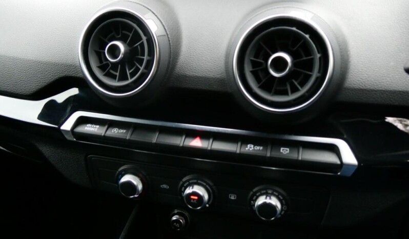 
								Audi Q2 2020 56,327 km full									