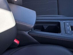 
										CUPRA Leon 2025 1,942 km full									