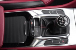 
										MG MG HS 2023 21,858 km full									