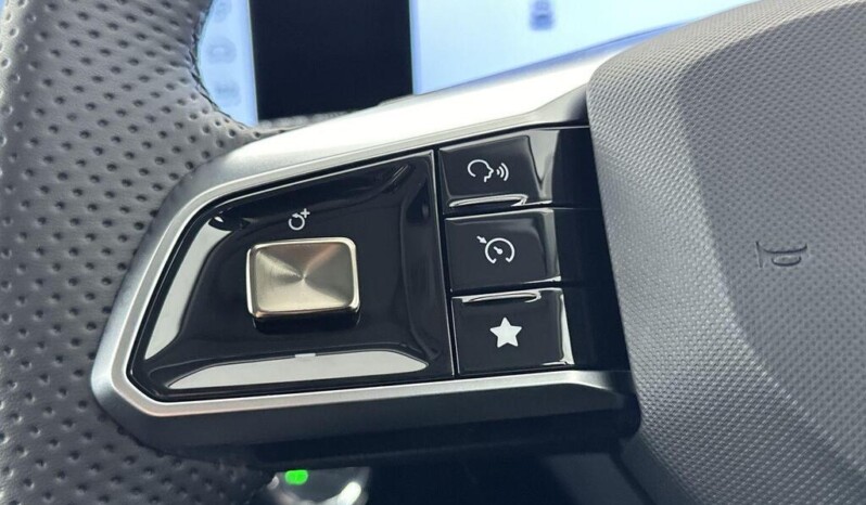 
								MG MG HS 2025 /18,923 km full									