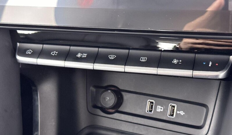 
								MG MG ZS 2022 68150KM full									