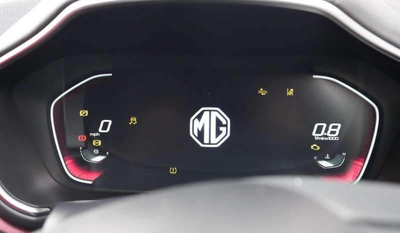 
								MG MG HS 2023 21,858 km full									