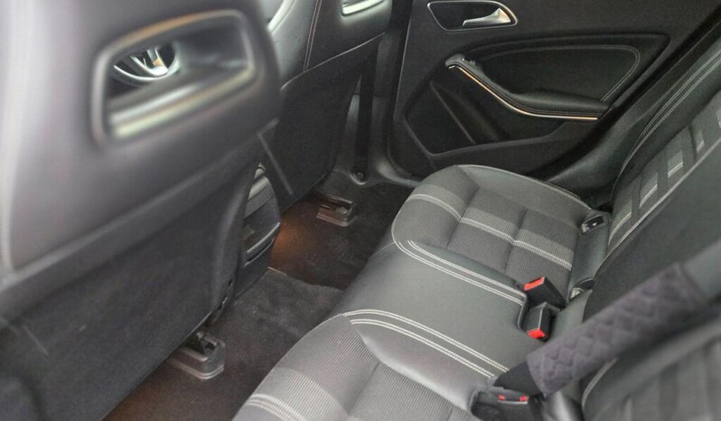 
								The Mercedes-Benz GLA 2019 22,075 km. full									