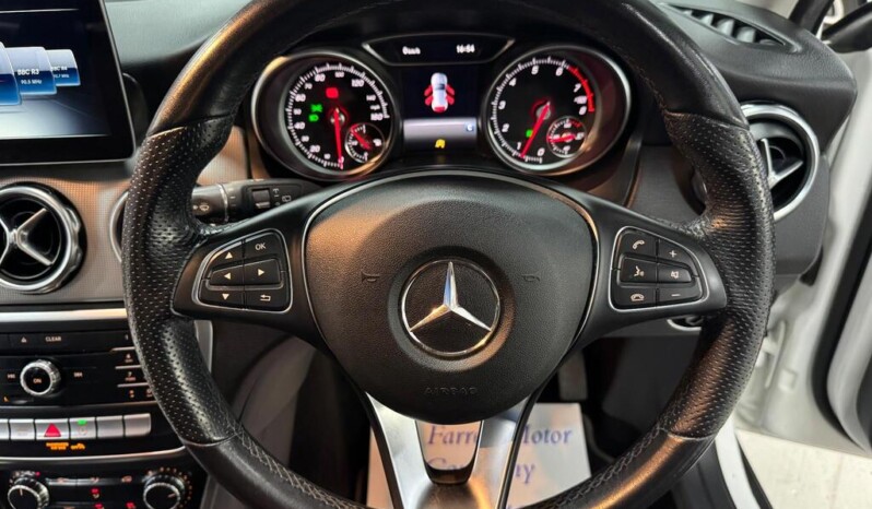
								Mercedes-Benz GLA 59,550 km) full									