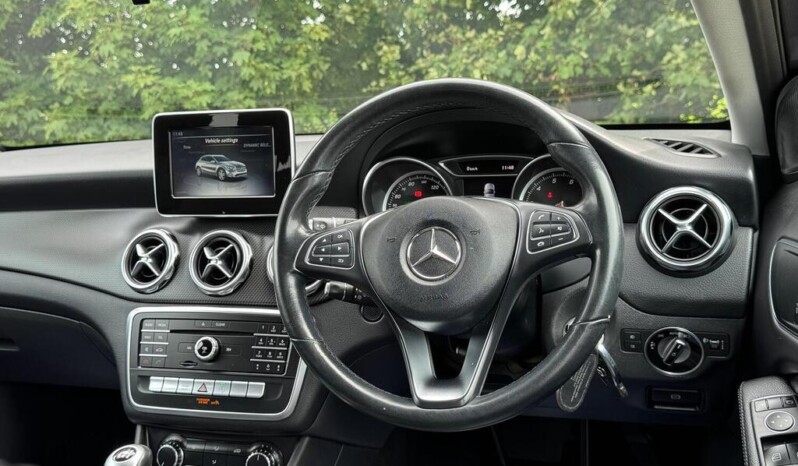 
								Mercedes-Benz GLA 2019 71,900 km) full									