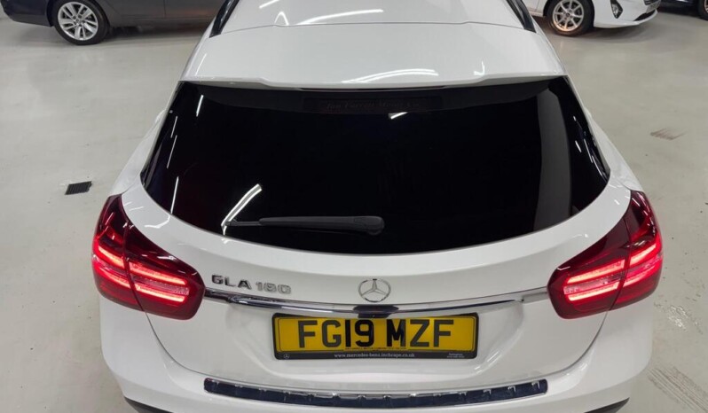 
								Mercedes-Benz GLA 59,550 km) full									