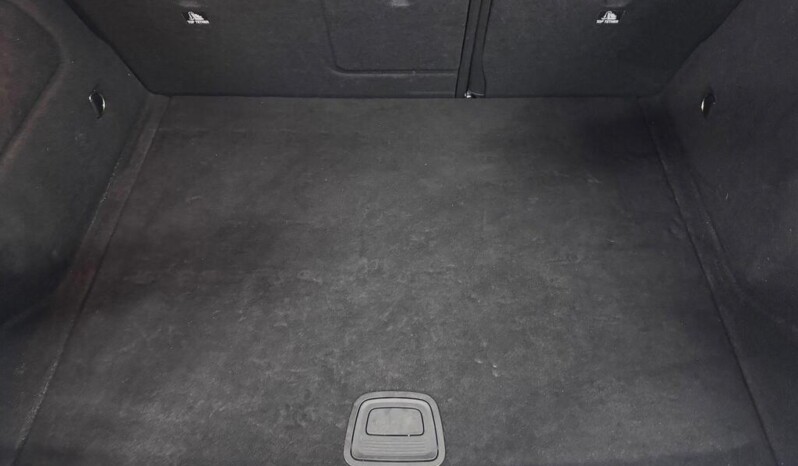 
								Mercedes-Benz GLA 59,550 km) full									