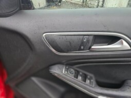 
										The Mercedes-Benz GLA 2019 22,075 km. full									