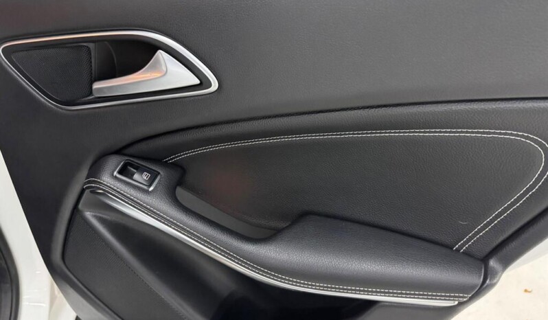 
								Mercedes-Benz GLA 59,550 km) full									